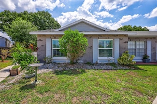 1707 Oak Branch Ct, Brandon, FL 33511