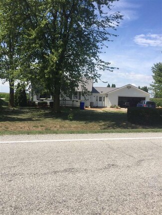 21241 Gar Creek Rd, Woodburn, IN 46797