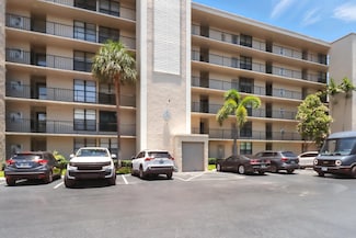 6 Royal Palm Way Unit 105, Boca Raton, FL 33432
