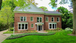 18115 Shaker Blvd, Cleveland, OH 44120