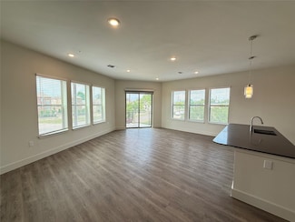 641 W Crosstimbers St Unit 211, Houston, TX 77018