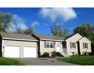 21 Lovisa St, Fitchburg, MA 01420