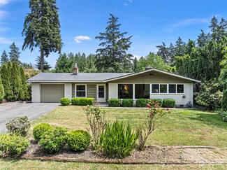 3132 Rocky Point Rd NW, Bremerton, WA 98312