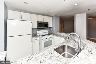 1045 N Utah St Unit 2110, Arlington, VA 22201