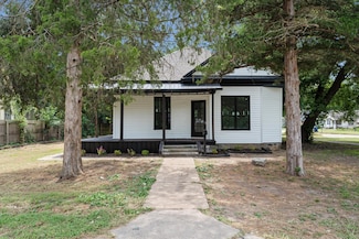 531 W Delaware Ave, Vinita, OK 74301