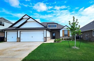10401 SW 55th Terrace, Mustang, OK 73064