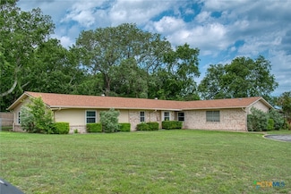 203 Mesa Dr, Gatesville, TX 76528
