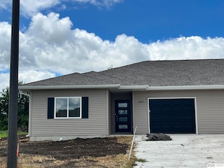 1661 Northland Dr, David City, NE 68632