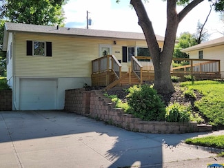 3608 S 87th Ave, Omaha, NE 68124