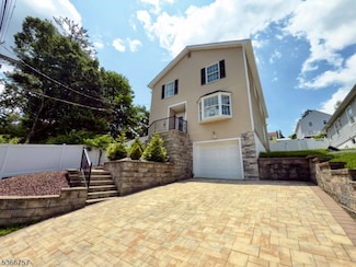 158 Madison St, Dover, NJ 07801