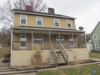 27 Wabash Ave, Morgan, PA 15064