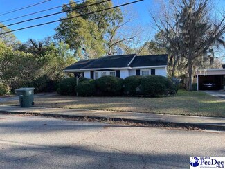 140 North St, Darlington, SC 29532