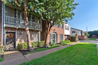 2417 Jamestown Mall Unit 24, Houston, TX 77057