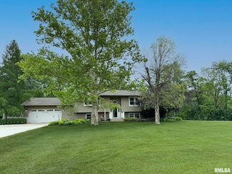 166 Hopewell Dr, Hopewell, IL 61565