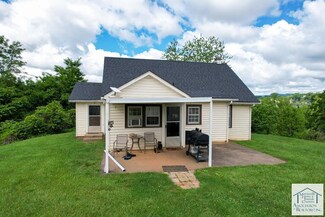 975 Commerce St, Stuart, VA 24171
