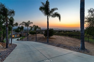 650 Crystal Mountain Cir, Riverside, CA 92506