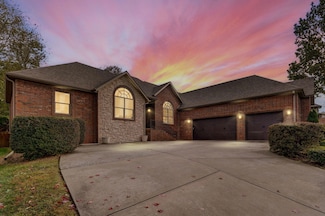 5374 S Fort Ave, Springfield, MO 65810