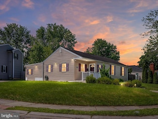 320 Bassett Ave, New Castle, DE 19720