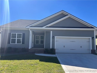 403 Morehead St, Spring Lake, NC 28390