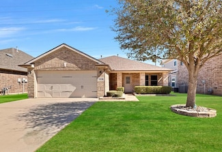 15608 Gatehouse Dr, Roanoke, TX 76262