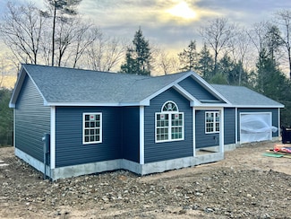53 Quarry Rd, Limerick, ME 04048