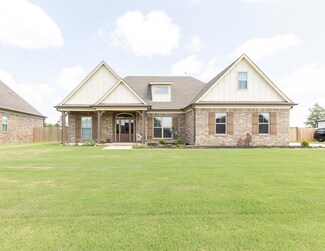 218 Delta Pointe Dr, Crawfordsville, AR 72327