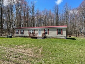 30 Bergman Dr, Fulton, NY 13069