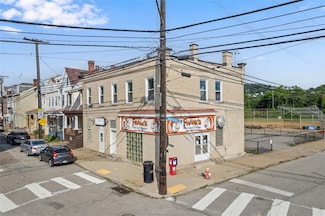 1442 Lowrie St, Pittsburgh, PA 15212