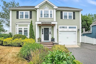 96 Bay View Ave, Quincy, MA 02169