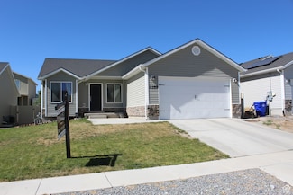 2359 E Prairie Ln, Eagle Mountain, UT 84005