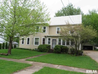 304 N Williams St, Reynolds, IL 61279