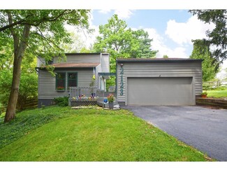 2123 Candlemaker Dr, Cincinnati, OH 45244