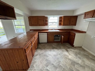 15020 S Baylan St, Santa Fe, TX 77517