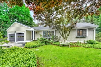 36 Morningside Ln, Lincoln, MA 01773