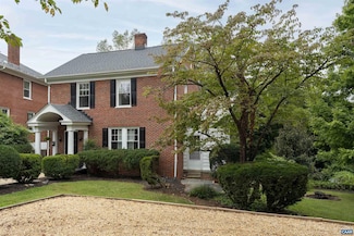 883 Locust Ave Unit A, Charlottesville, VA 22902