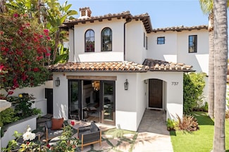 737 35th St, Manhattan Beach, CA 90266