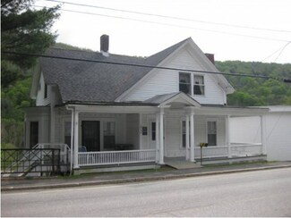 6934 Main St, Readsboro, VT 05350