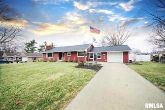 510 Fletcher St, Roanoke, IL 61561