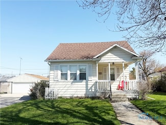 440 Union Ct, Fostoria, OH 44830
