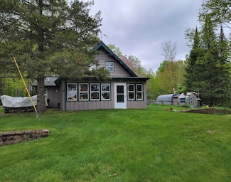 4055 W Lester Ln, Loretta, WI 54896
