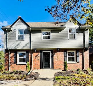 2838 Meadowwood Dr, Toledo, OH 43606