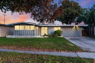 108 Gardenia Dr, Salinas, CA 93906