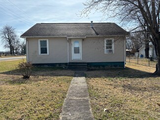 601 Bohn St, Rosiclare, IL 62982