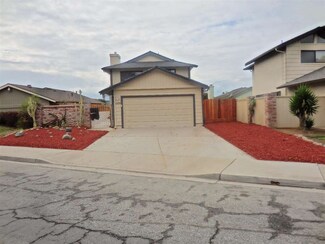 1529 N 1st St, Salinas, CA 93906