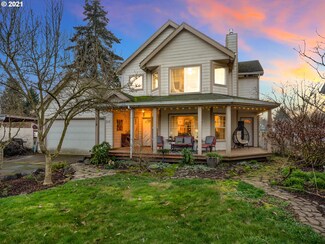 312 5th St, Dayton, OR 97114