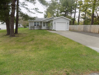 308 W 4th St, Gladwin, MI 48624