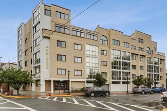 200 Paterson Plank Rd Unit 305, Union City, NJ 07087