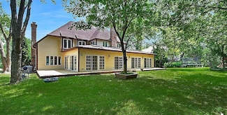 29 Seneca Ave W, Hawthorn Woods, IL 60047