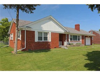 5870 Moline Martin Rd, Walbridge, OH 43465