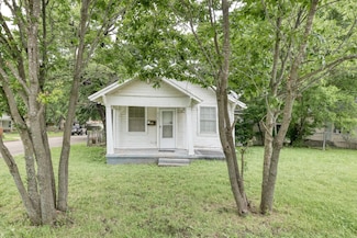 3125 N 27th St, Waco, TX 76708
